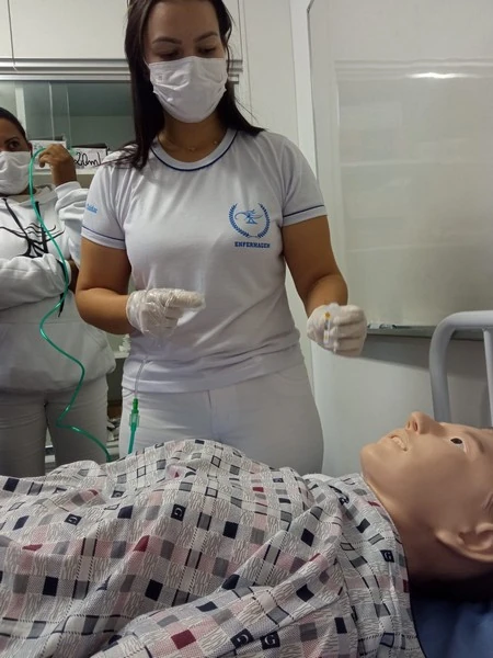 Curso técnico de enfermagem reconhecido pelo mec