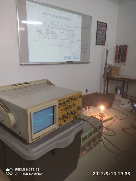 Técnico em eletrônica industrial